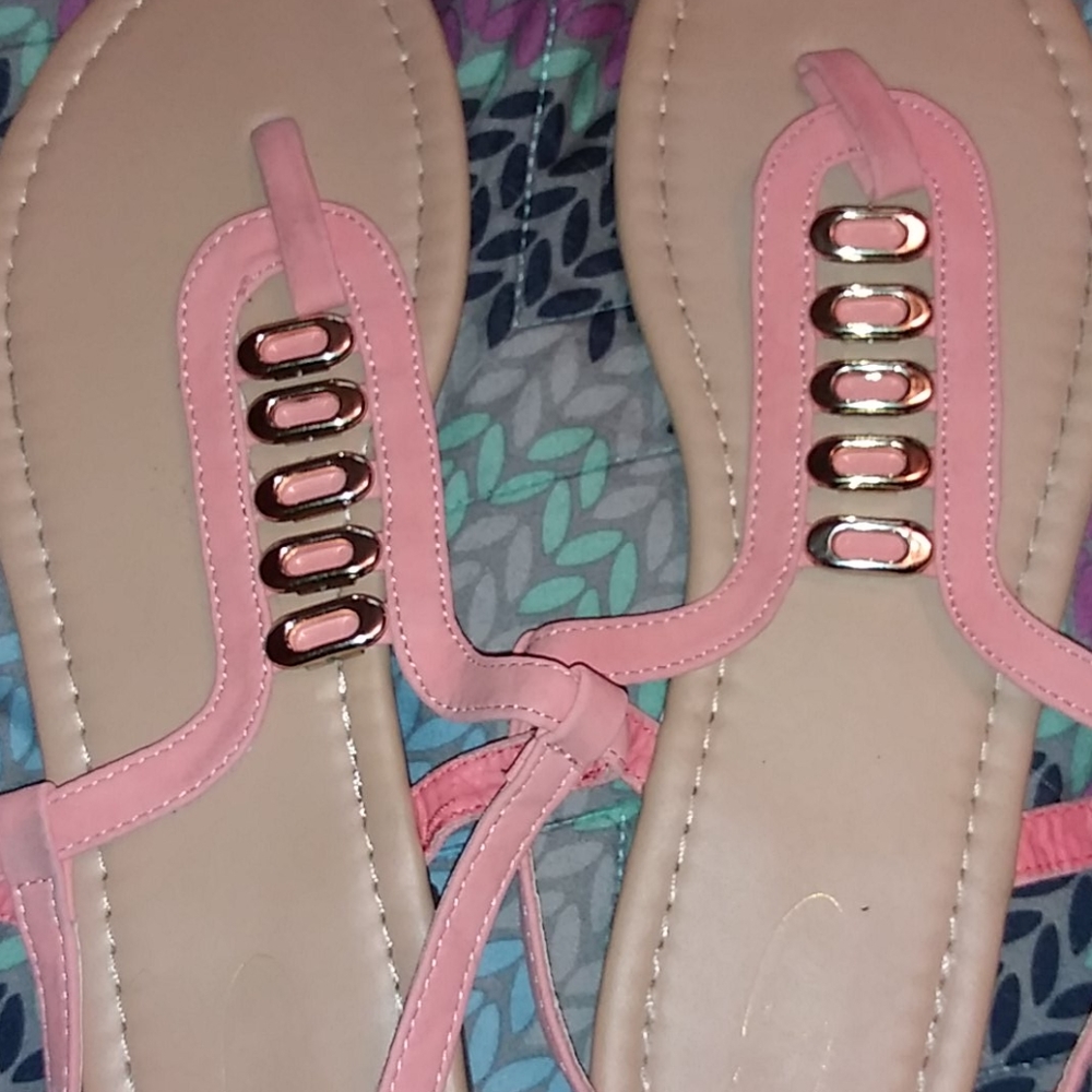 Ladies sandals